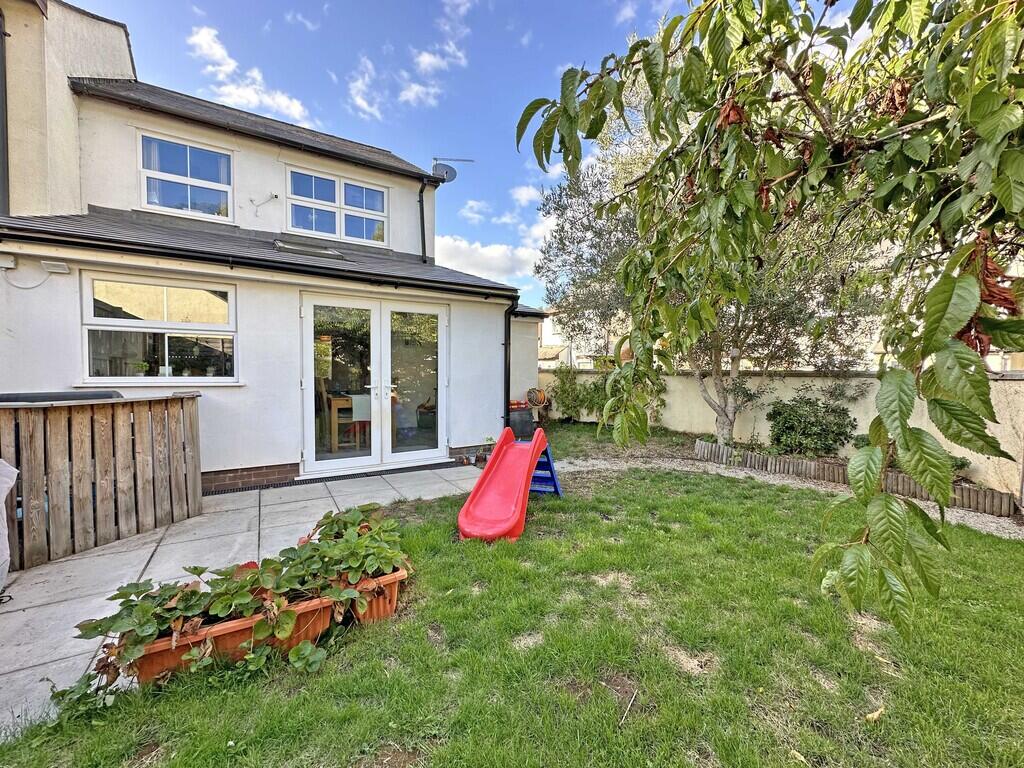 House in Exeter - View 2