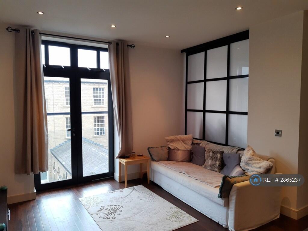 Main image of property: Commercial Street, Huddersfield, HD1