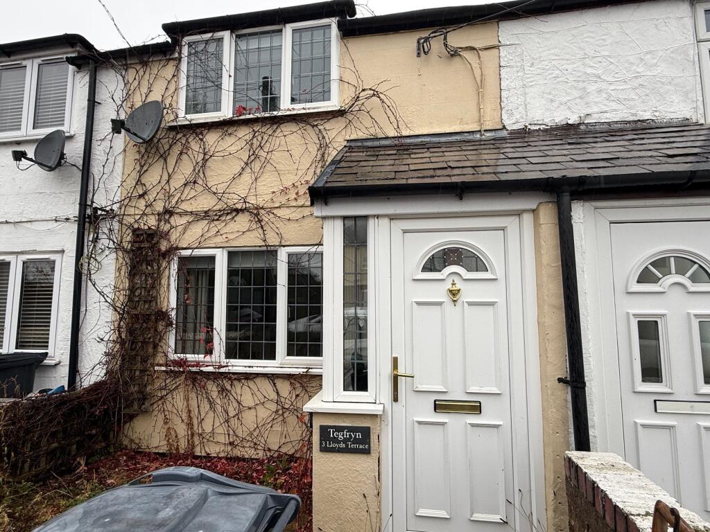 Main image of property: Lloyds Terrace, Treuddyn, CH7 4NG