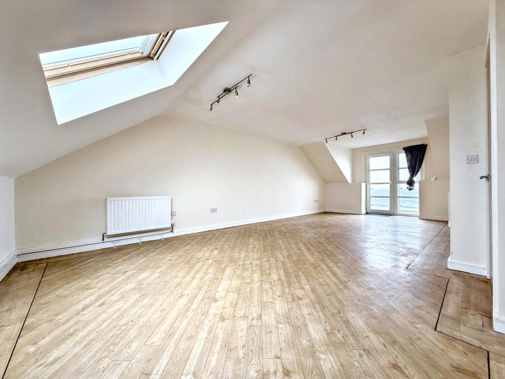 Apartment in Stockton-on-Tees - View 4