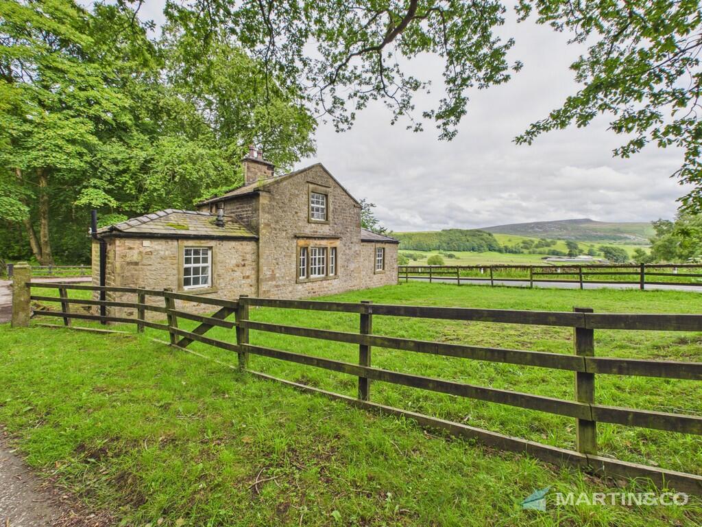 Main image of property: Quernmore, Lancaster