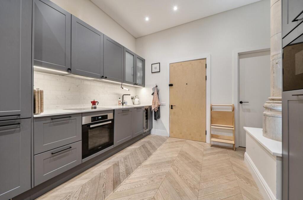 Apartment in London - View 4
