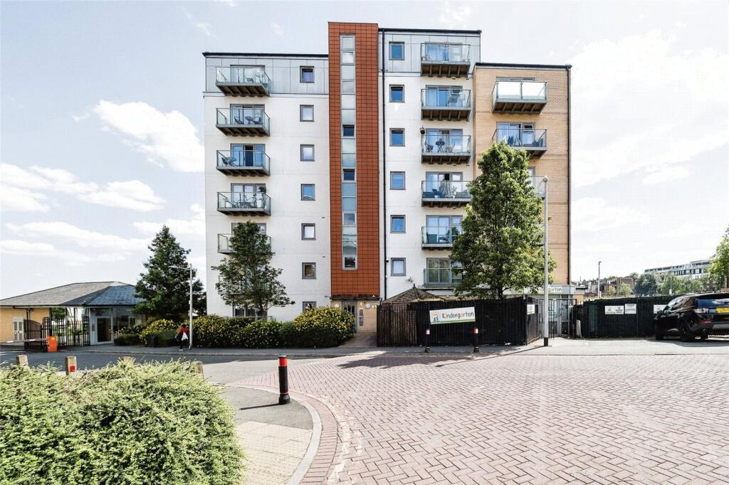 Main image of property: Queen Mary Avenue, London, E18