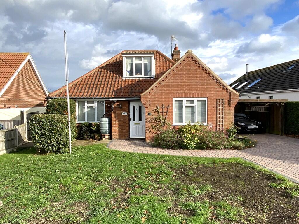 2-bed bungalow on Beeston Regis, Sheringham, £350,000
