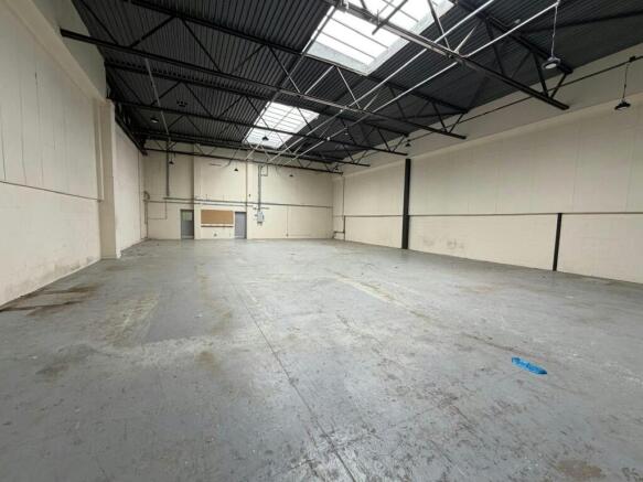 Unit 14 Denbigh - Warehouse (4).jpg