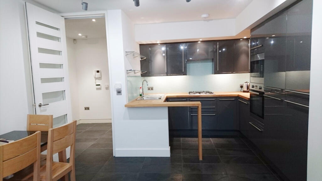 Main image of property: 16 Vine Hill, London, EC1R