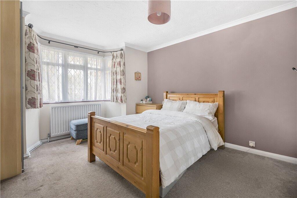 House in Woking, Maybury, Old Woking - View 4