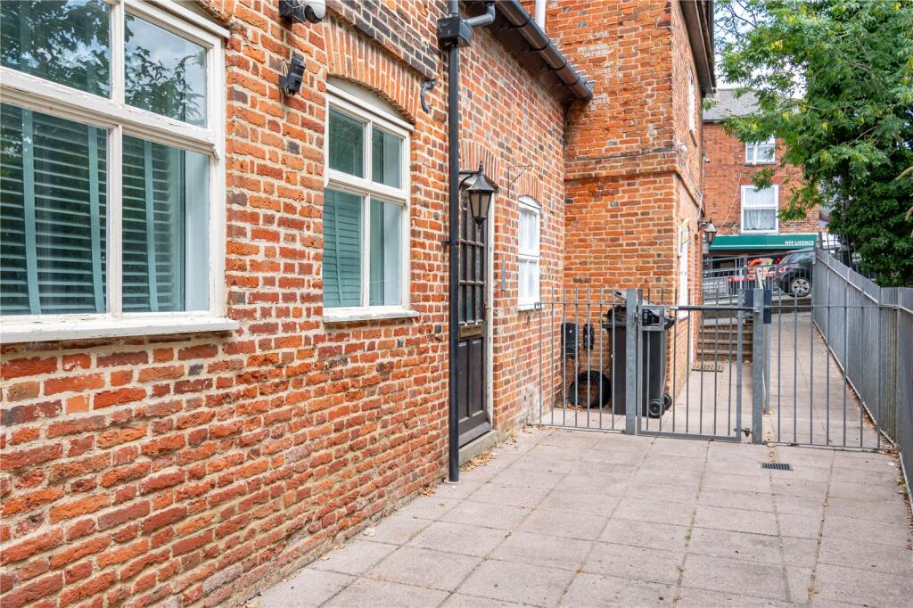 Main image of property: Bartholomew Street, Newbury, Berkshire, RG14