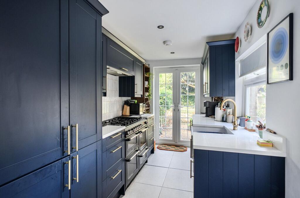 House in Tonbridge - More