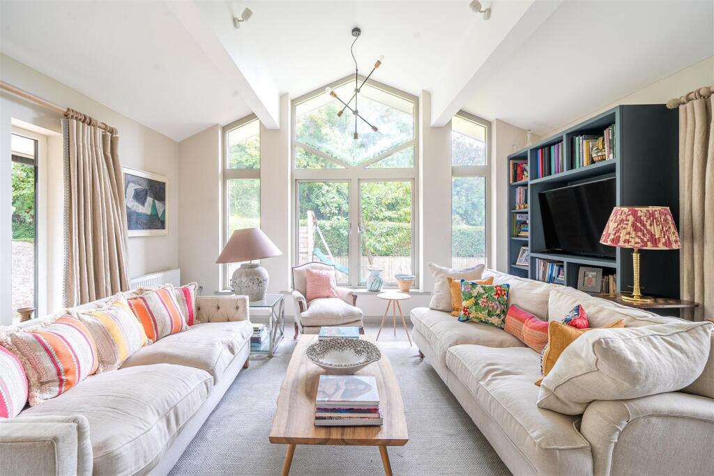 House in Swindon, Milton Lilbourne - View 4