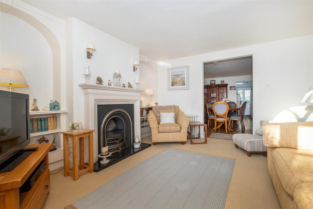 House in Elmbridge, Long Ditton - View 6