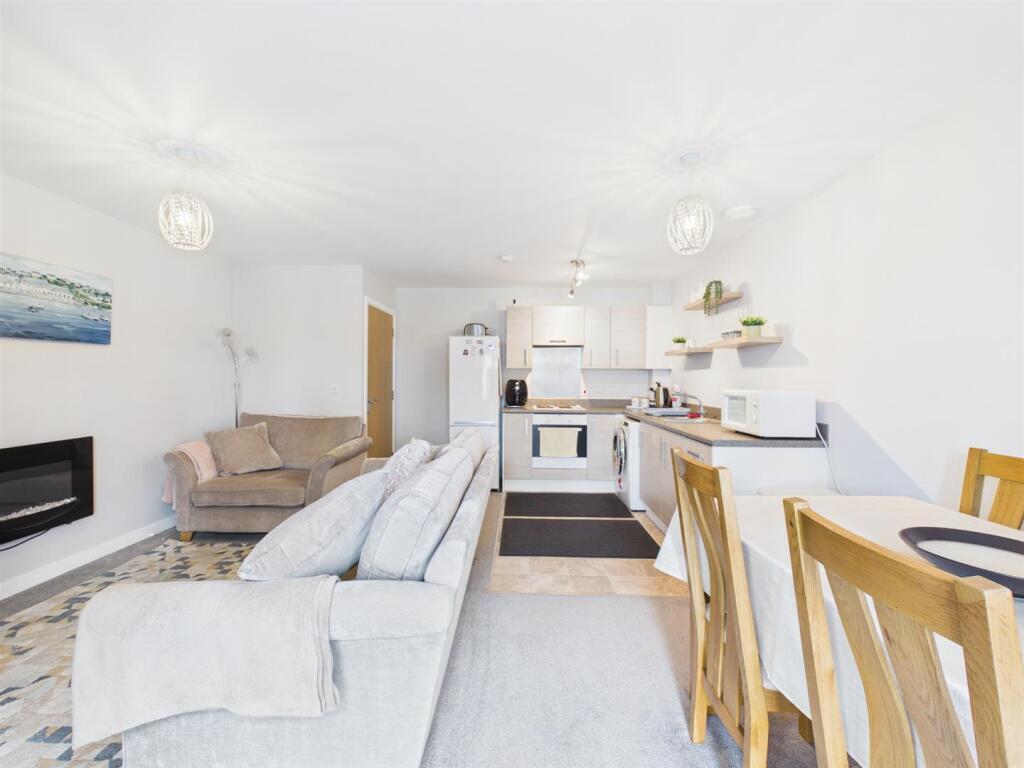 Apartment in Bridlington, East Riding of Yorkshire - More