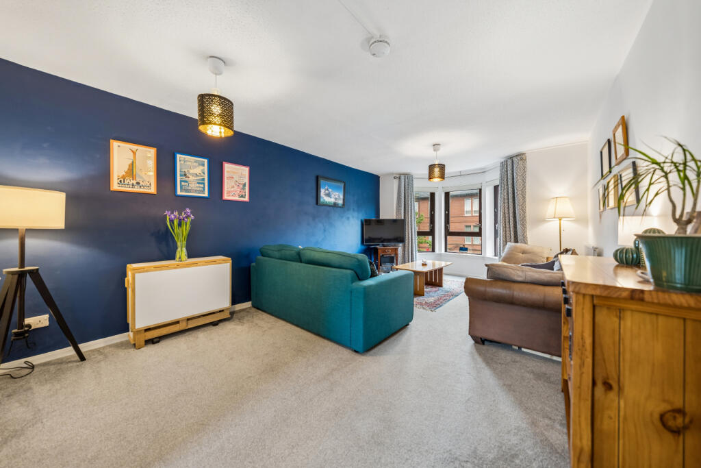 Apartment in Glasgow - More