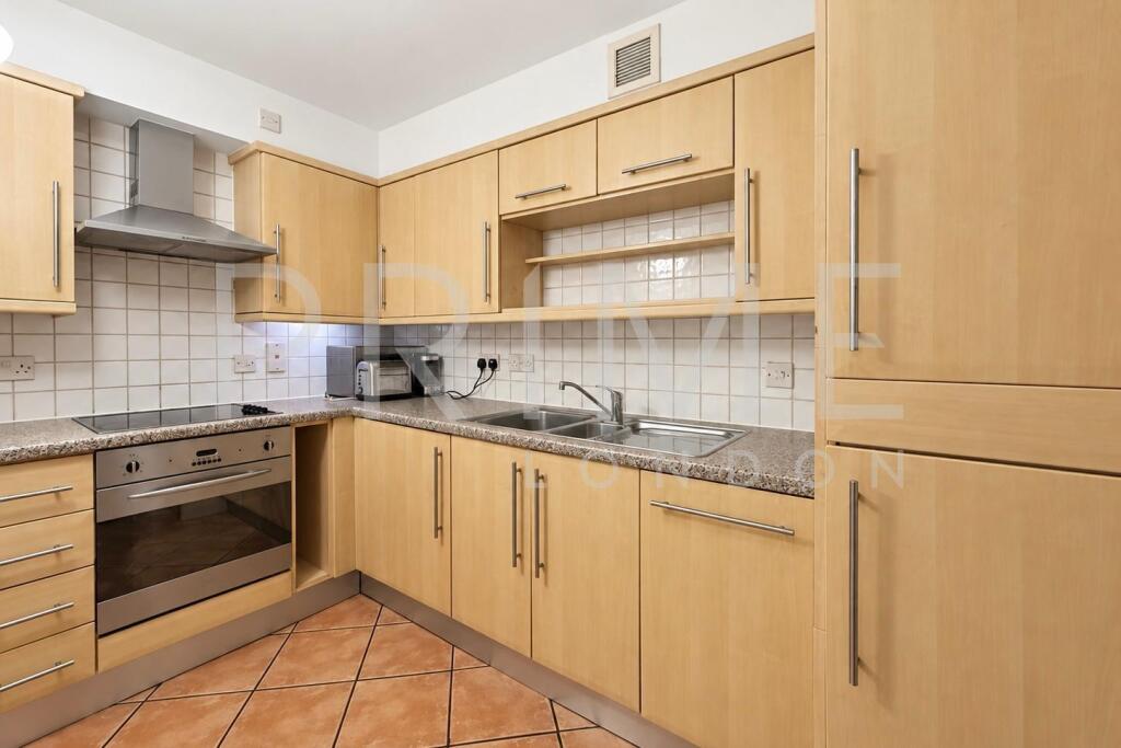 Apartment in London - View 3