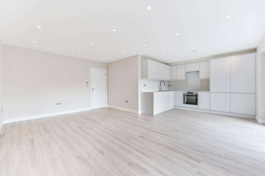 Main image of property: Dunheved Road North, Croydon, Thornton Heath, CR7