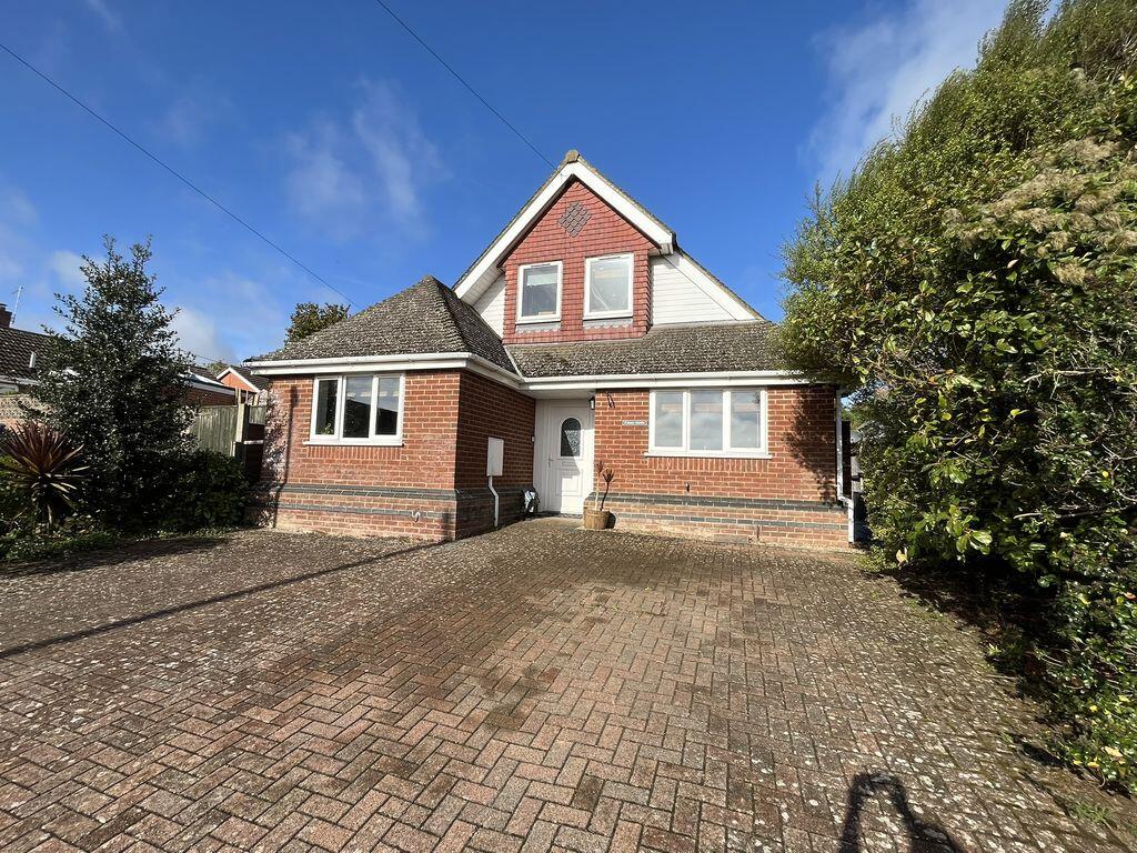 3-bed detached on Kingsdown, £480,000