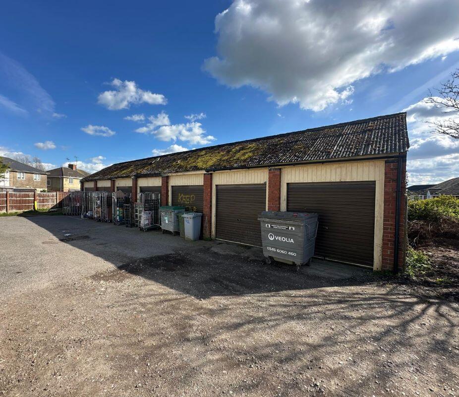 Main image of property: 7 Lock-up Garages to the rear of The Crescent, Bilsthorpe, Newark, Nottinghamshire, NG22 8QX