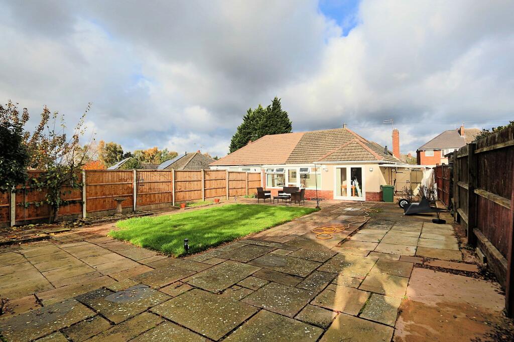 Foxhunter Drive, Oadby, LE2 photo 4