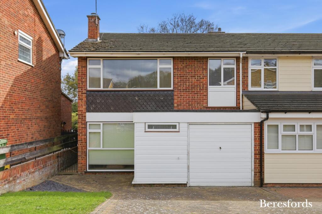 Main image of property: Meadow Rise, Billericay, CM11