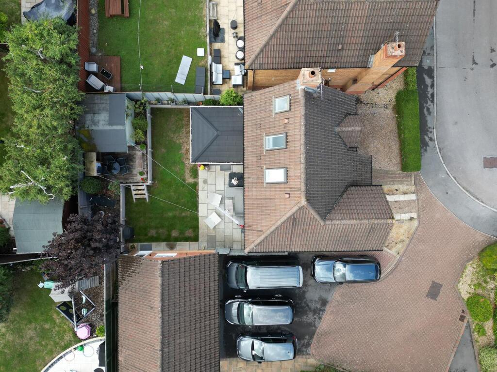 House in Swindon, Wood Hall, Haydon Wick - View 2