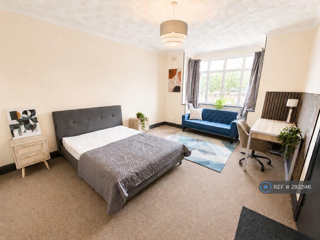 Main image of property: Newmarket Road, Cambridge, CB5
