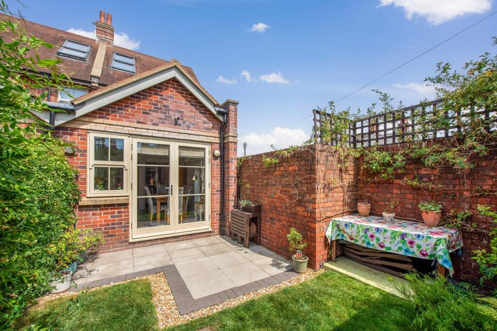 House in Southampton - View 5