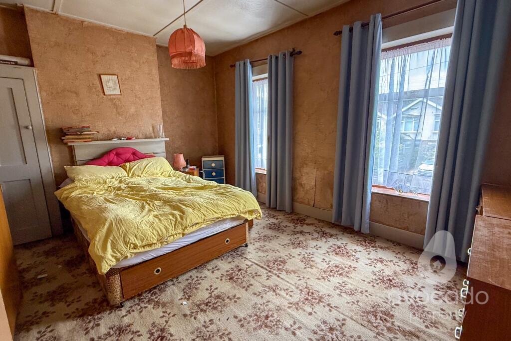 House in Rushmoor, South Farnborough, Farnborough - View 4