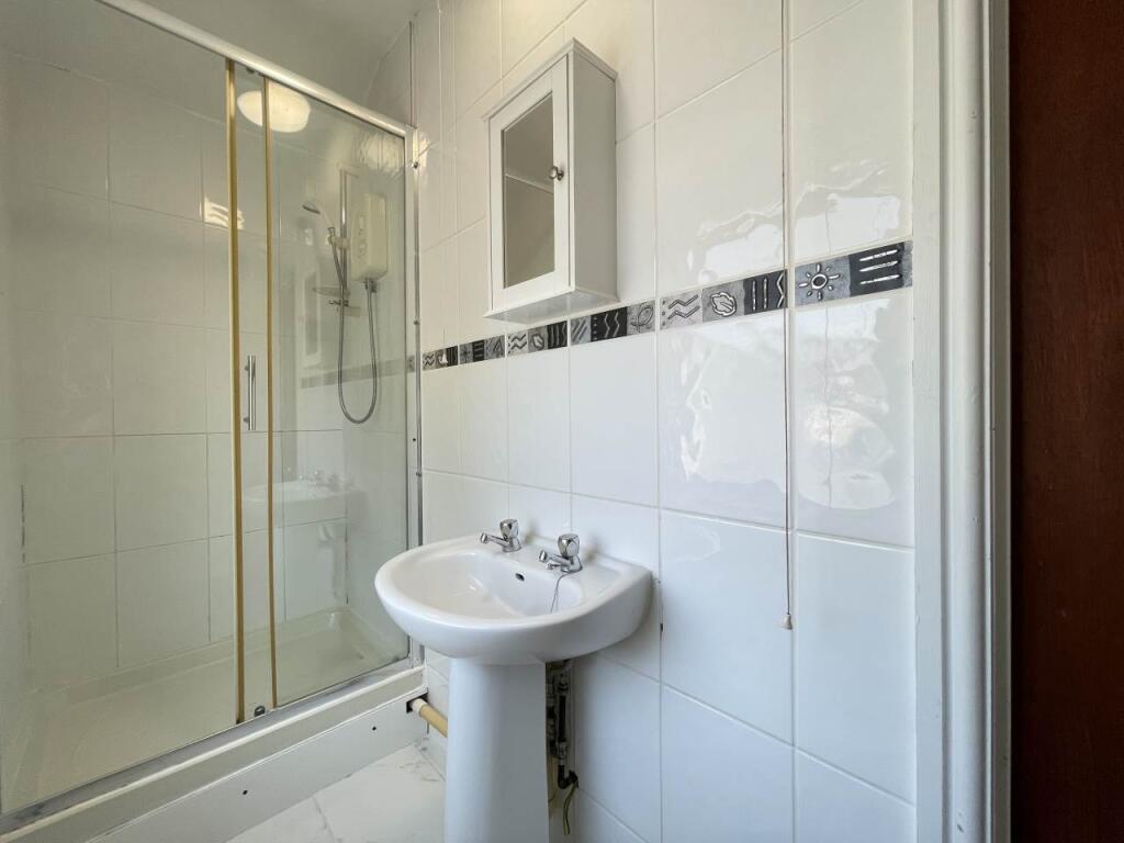 Apartment in Cardiff, Maindy, Cathays - More