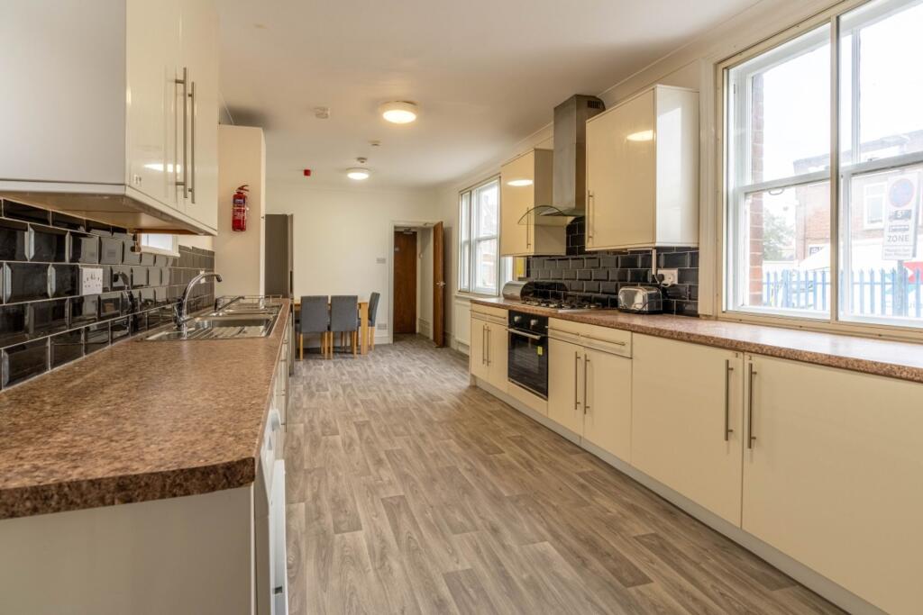 Main image of property: Maidstone Road, Chatham, ME4