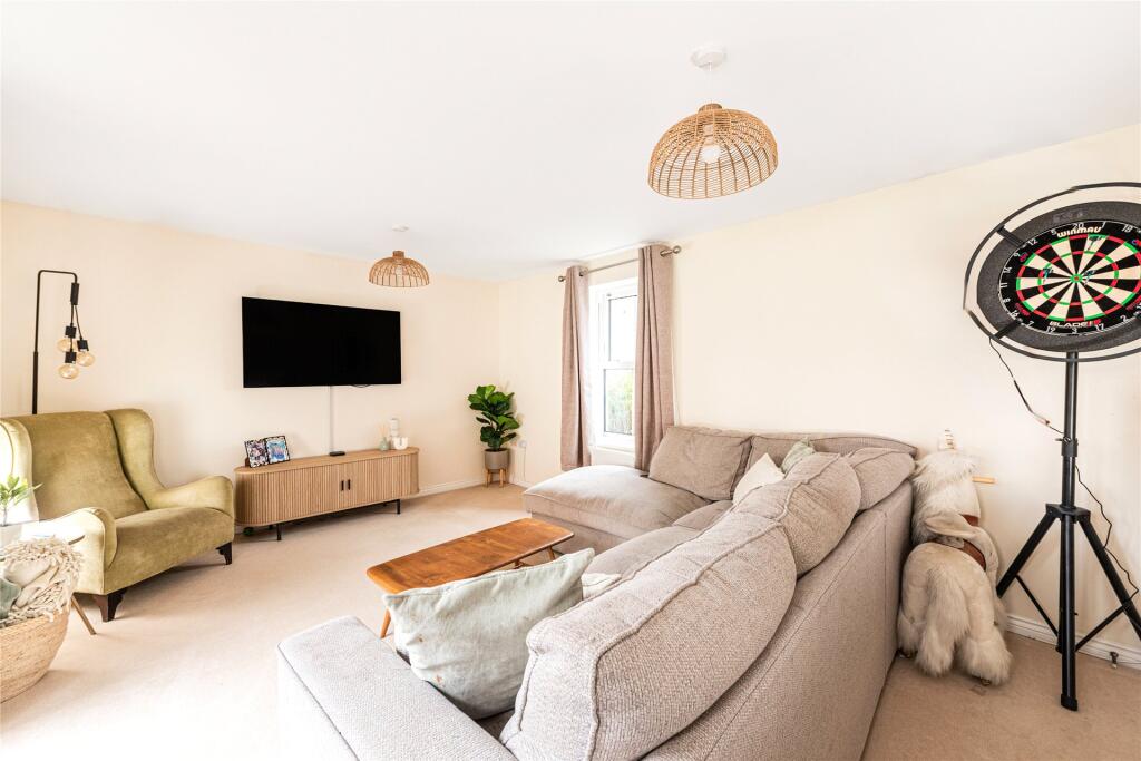 Greensand View, Woburn Sands, Milton Keynes, Buckinghamshire, MK17 photo 4