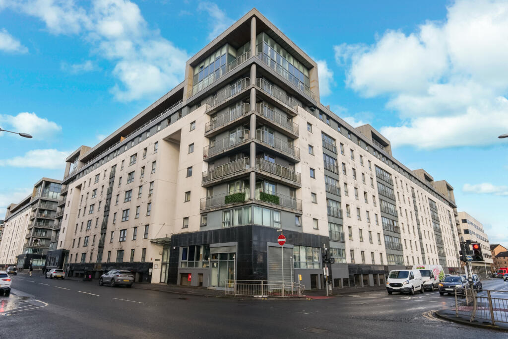 Main image of property: 220 Wallace Street, G5 8AJ