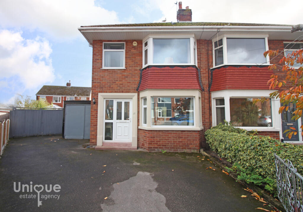 3-bed semi-detached on Briar Road,  Thornton-Cleveleys, FY5, £220,000