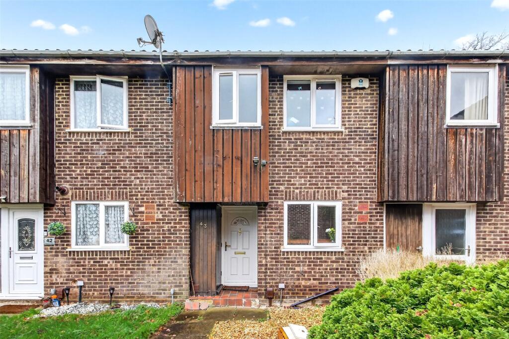 Main image of property: Greenham Wood, Bracknell, Berkshire, RG12