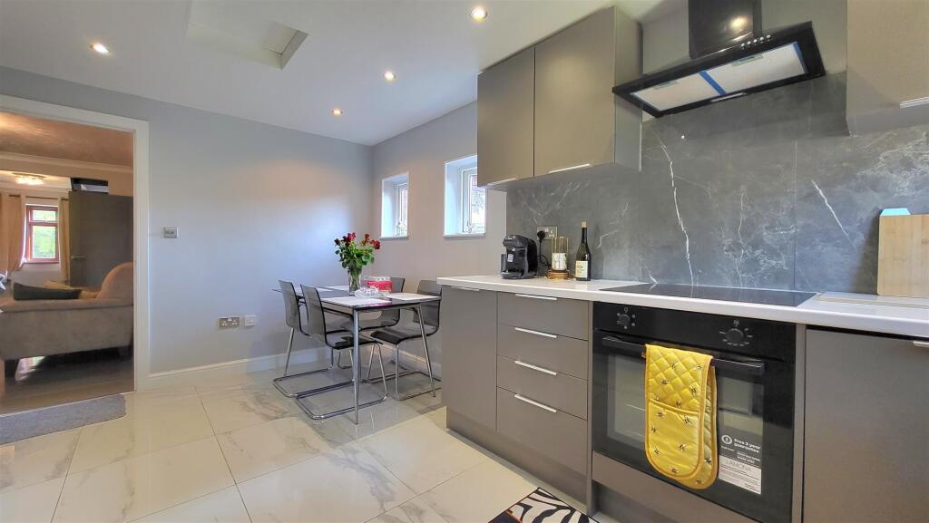 House in Peterborough - View 5