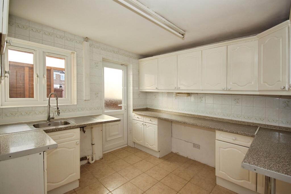 House in Warwick, Royal Leamington Spa - View 5