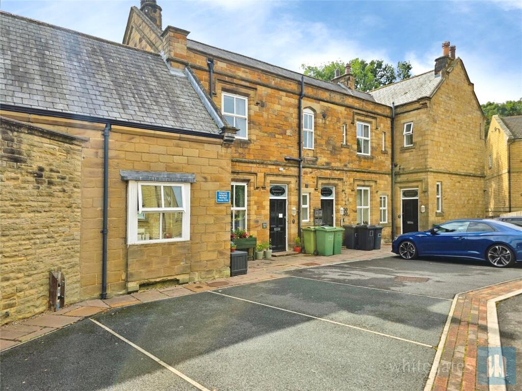 Apartment in Kirklees, West Yorkshire - View 4