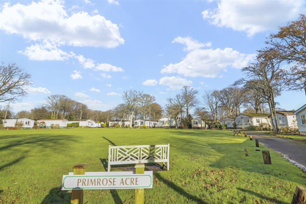 Primrose Acre, Deanland Wood Park photo 2