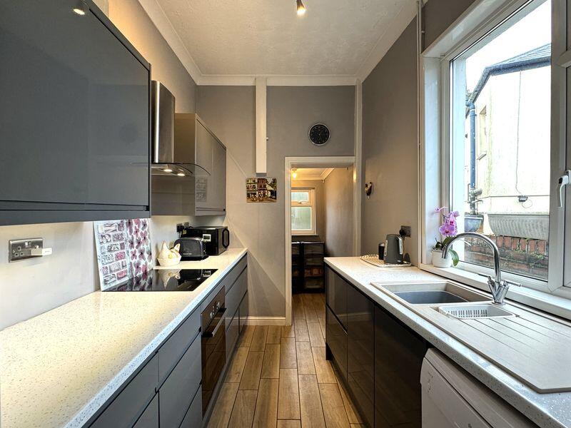 A Wonderful Traditional Bay Fronted & Spacious Home. Clifton Road, Newport - More