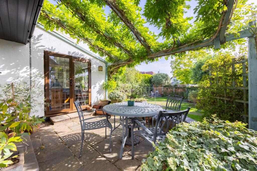 House in Southend-on-Sea, Leigh-on-Sea - View 3