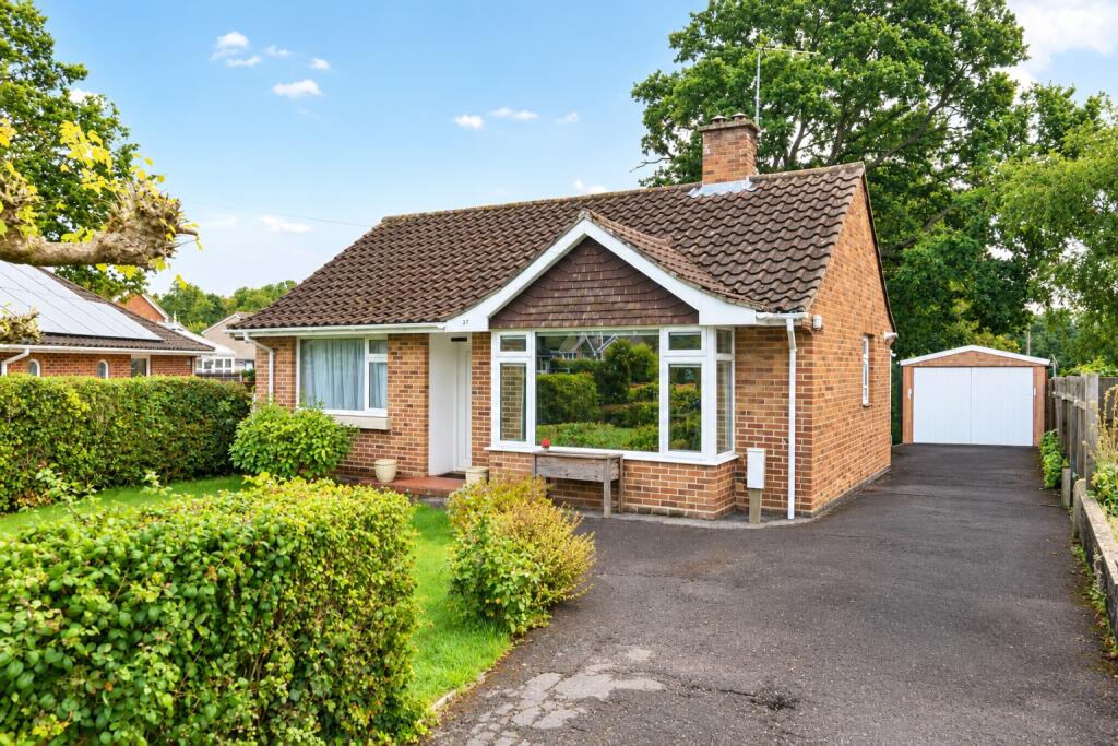 House in Eastleigh, Peverells Wood, Chandler's Ford