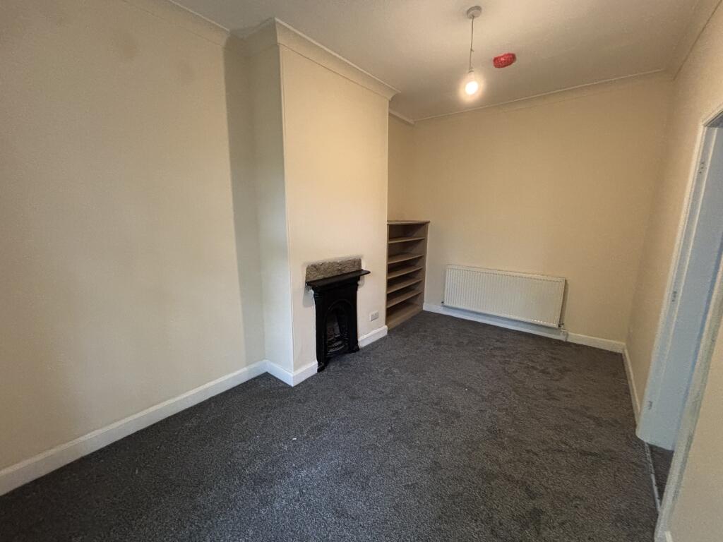 Apartment in Bradford, Silsden - More
