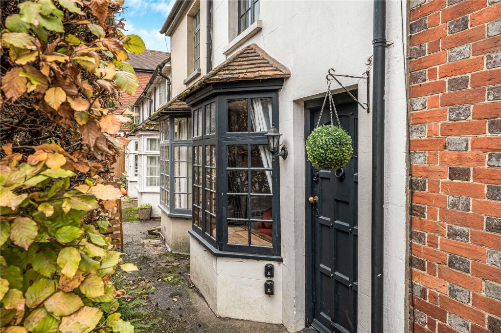 Lower Street, Pulborough, West Sussex, RH20 photo 2