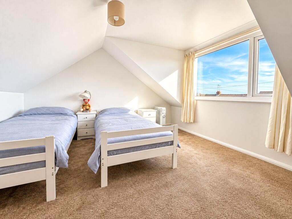 House in Bridlington, Sewerby - More