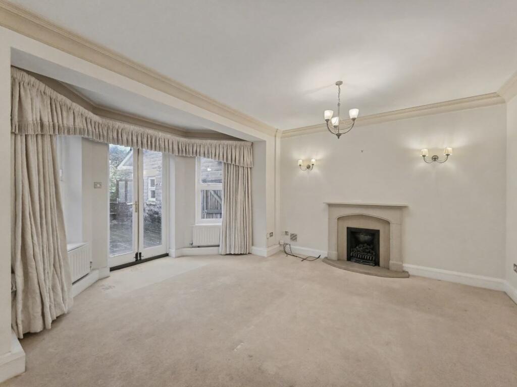 72 Stanhope Road, Bowdon, Altrincham, Cheshire, WA14 3JL photo 3