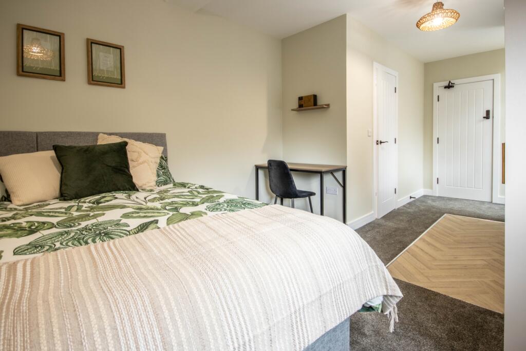 Main image of property: Room 2 56 Cranmer Street, Long Eaton, Nottingham