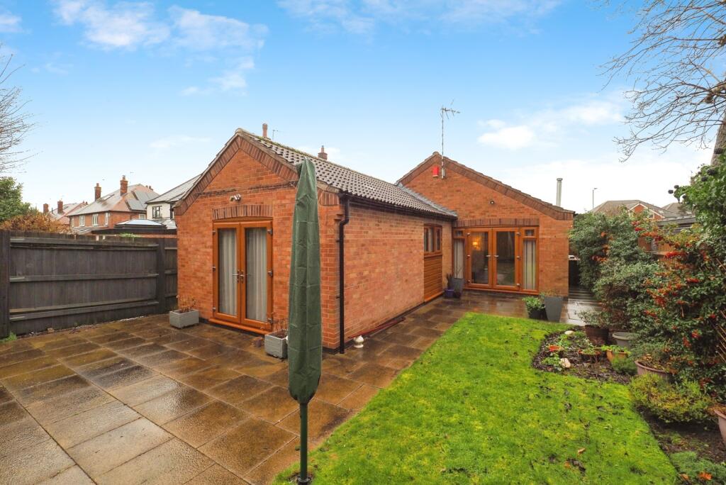 Bramcote Lane, Beeston, Nottingham, Nottinghamshire, NG9 photo 4