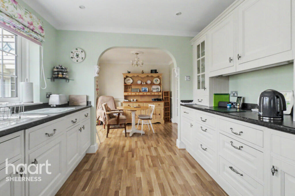 Minster Drive, Sheerness - View 4