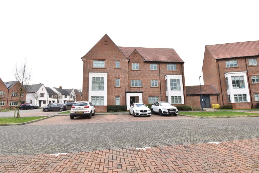 Apartment in Three Rivers, Abbots Langley - More