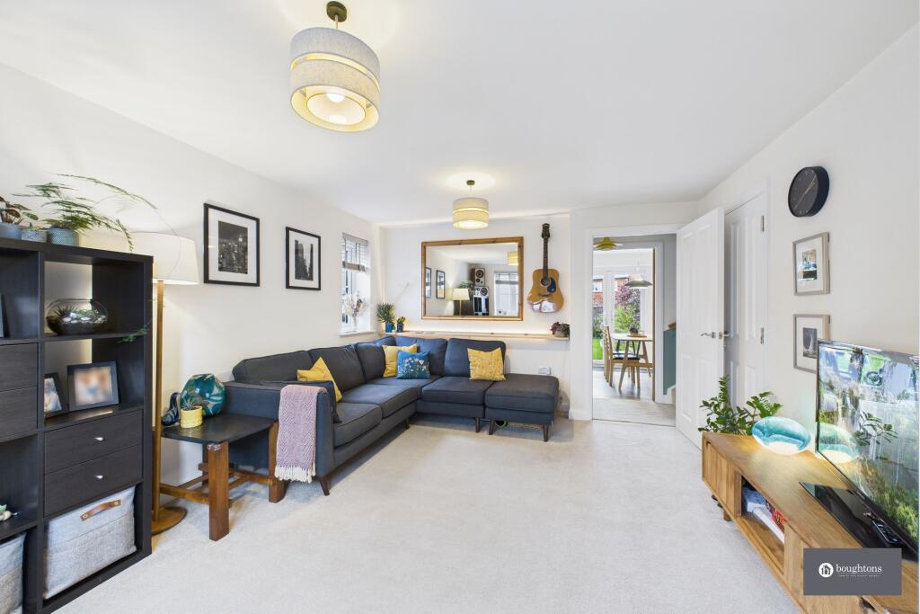 House in Brackley, Radstone Fields - View 2
