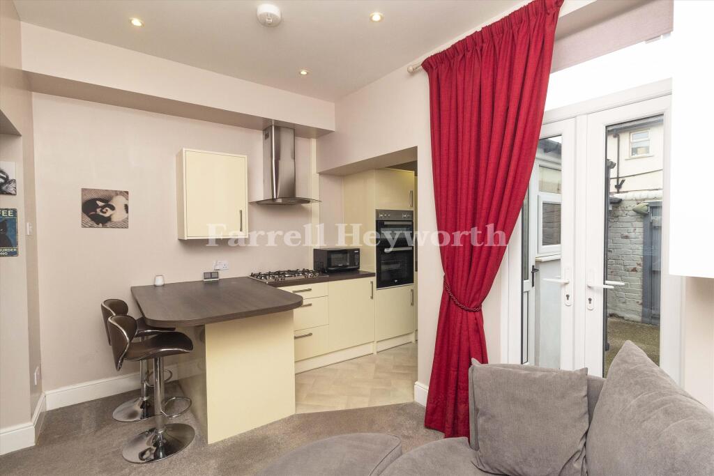 House in Lancaster - View 4